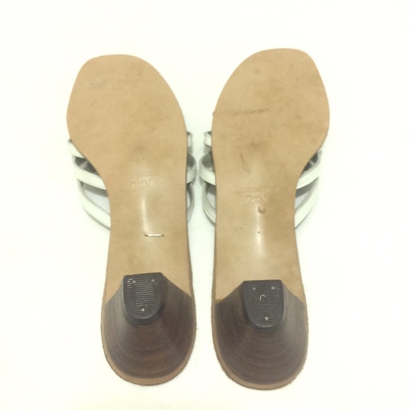 Bernardo WM Sz/7.5N White Leather Cross Straps Gold Embellished Pump Sandal - Picture 9 of 10